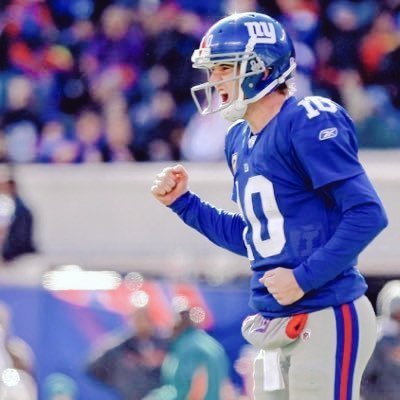 jaxsonsdarts's tweet photo. @bigblue_vault No, just bring back the grey pants https://t.co/KeRfI6fsls