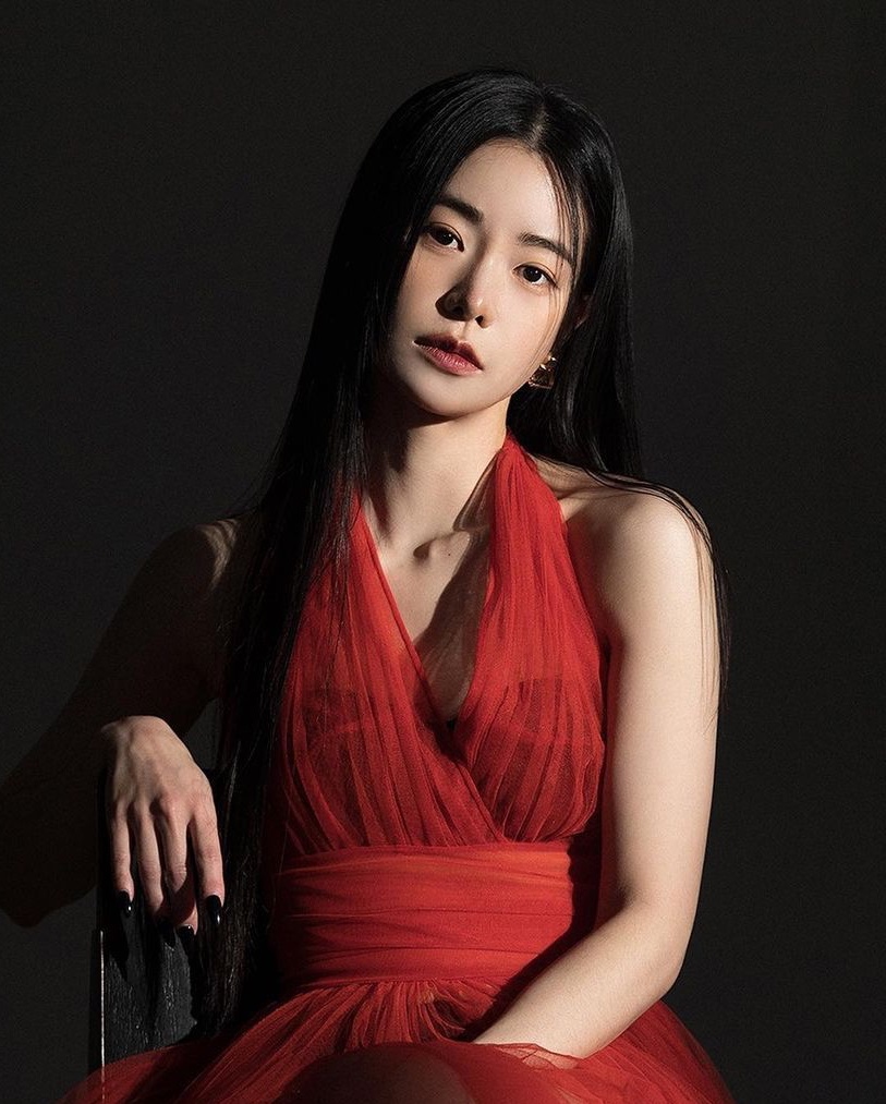 RISEOFVENUS's tweet photo. walk with me lim jiyeon and heo namjun as goddess and god of the underworld https://t.co/pbSSCv7BCA