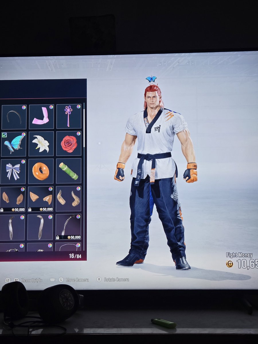 yoursistershand's tweet photo. 😂 had to customize hwoarang and Law my  #tekken https://t.co/ya6N5FHXvh