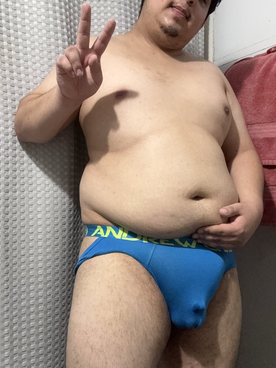 Ricardo20254397's tweet photo. Happy Monday aka Felt like wearing Jock strap hehe 🤭 😈 
           (Did you sexy guys miss me?)

#chubby #chubbyFat  #chubbygaymer #chubbyhorny #chubby4chubby #chubbyhorny #chubbymexican https://t.co/TZposkxXOU
