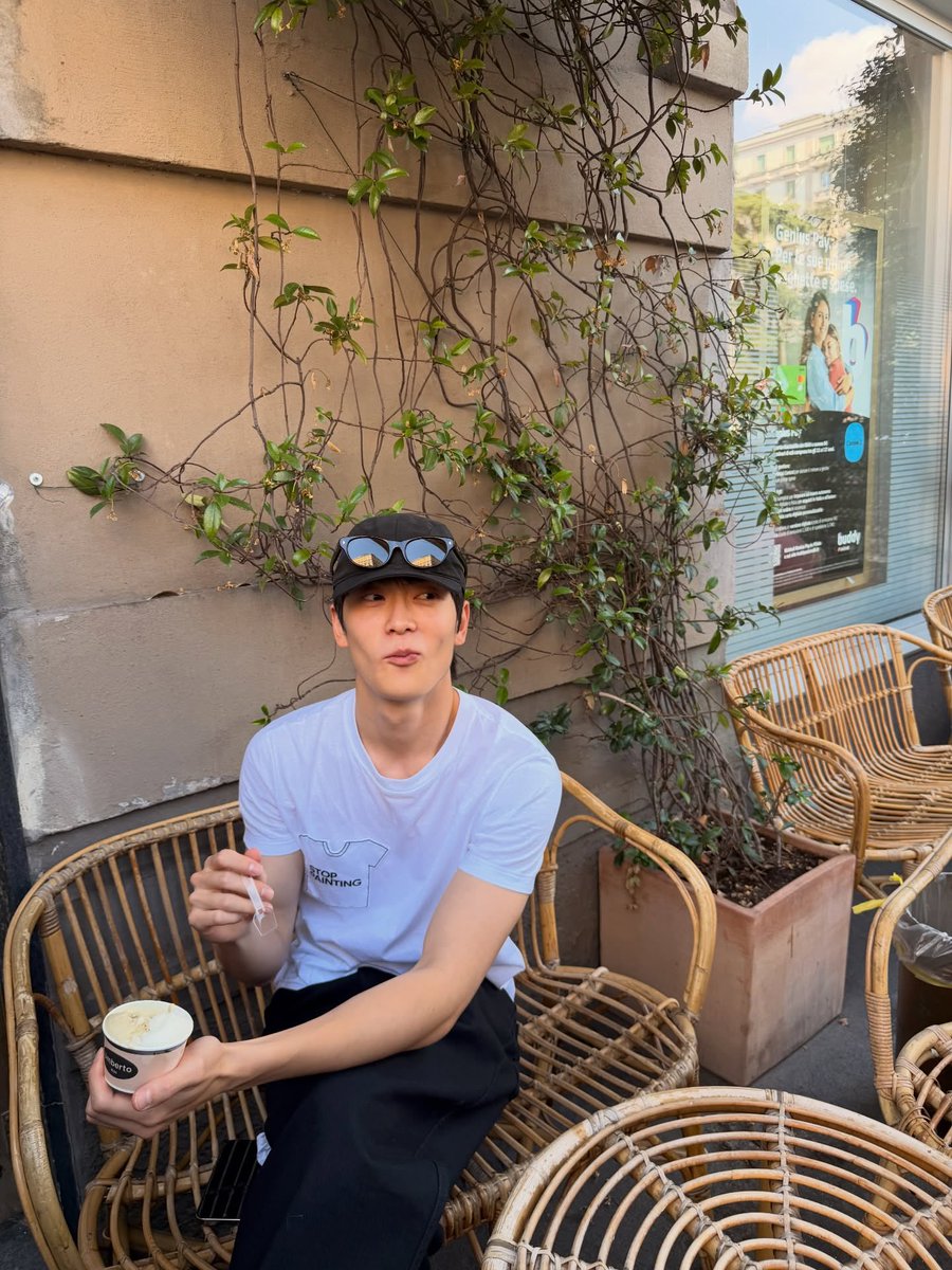 오늘 tweet media