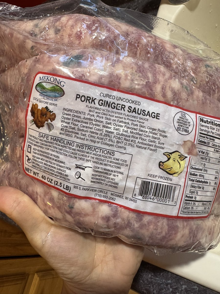 Le_Foos's tweet photo. I feel so bad for people outside of the Midwest (and Cali) for not having access to #hmong food but ESPECIALLY for missing out on the best sausage in the world. https://t.co/FOFW1YuHi9