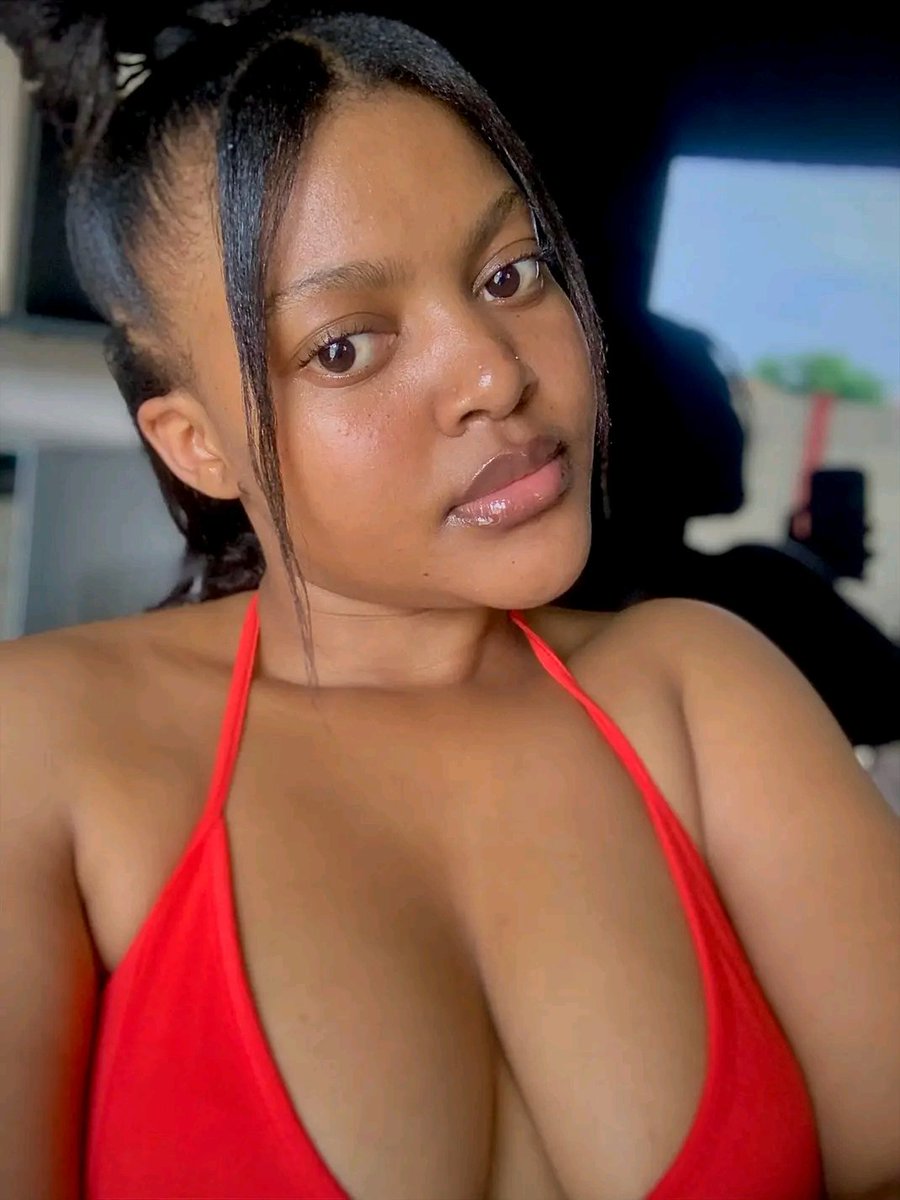 Mashilanie's tweet photo. Hi 💋 

See my evening 4 slides 😘🥰 https://t.co/iEsEIwk0i1