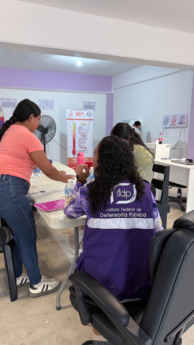 IFDP_Tabasco's tweet photo. ⚖️¡Seguimos acercando la justicia a más personas!
Reunión de trabajo con directoras del Instituto Municipal de la Mujer en Nanchital de Lázaro Cárdenas del Río, con el objetivo de fortalecer la colaboración interinstitucional y generar estrategias que beneficien a la ciudadanía https://t.co/zyfRpQrR9w
