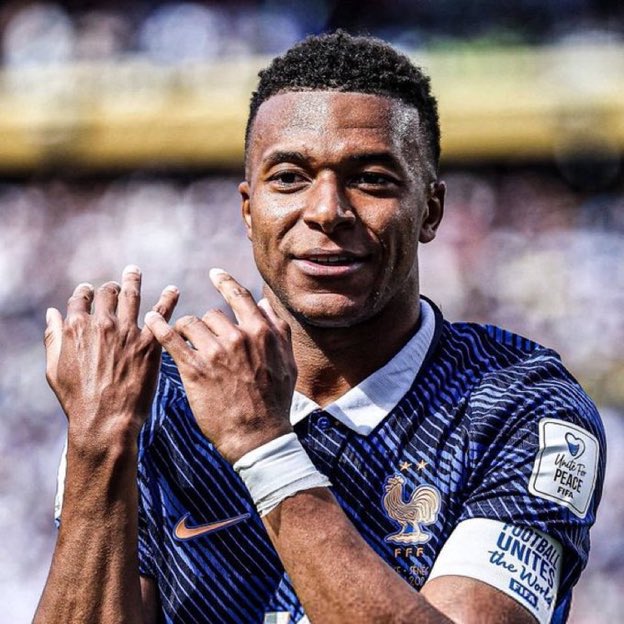 CyrusAgogo's tweet photo. 🔥🇫🇷 16 World Cup career games, 16 goals for Kylian Mbappé. https://t.co/JiYAtddE7B