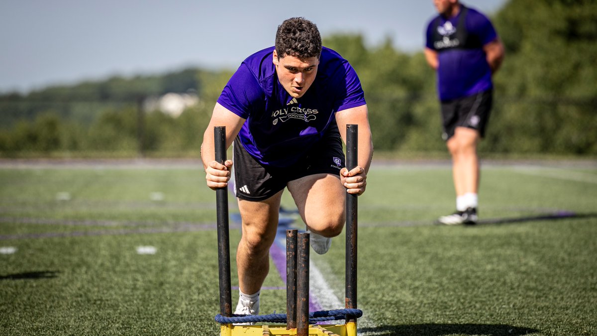 HCrossFB's tweet photo. One rep at a time 💪

#GoCrossGo https://t.co/lGLjgMy06K
