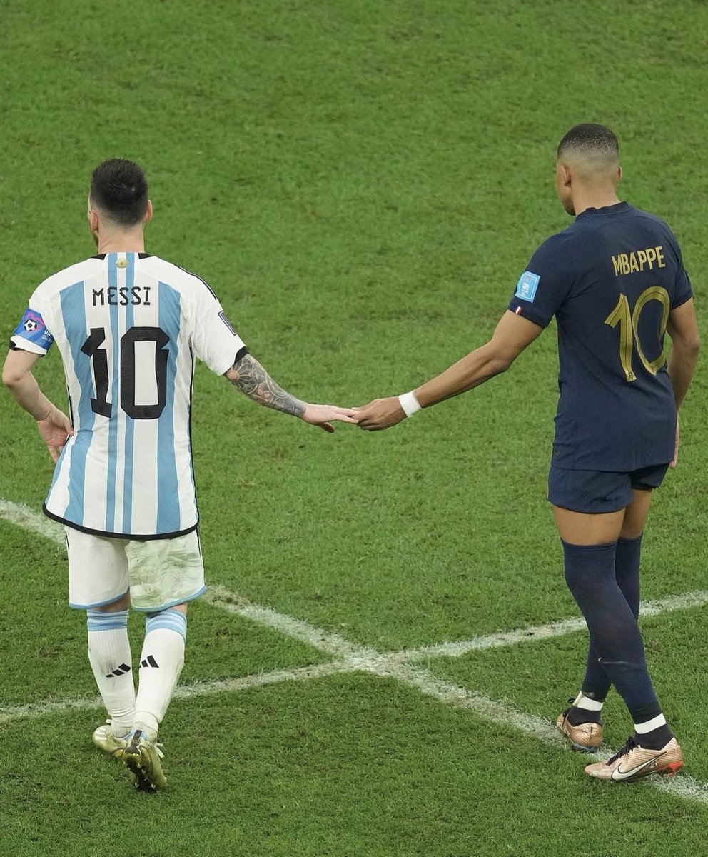 AlbicelesteTalk's tweet photo. World Cup DEMONS. 👑👑 https://t.co/umTUGAtYDe