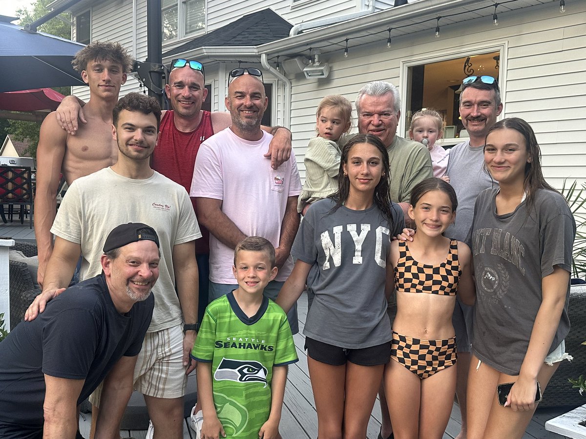 CameronDesfosse's tweet photo. Celebrating Father’s day with with the generations of Desfosses @DominickLepore1 @coachcialdella1 @JohnCar59513768 @MrCoach_Jones  @KinslerLatish   @GDAthleticsNJ  #churchlane #thebraveway @DominickLepore1 @Tonyrazz03  @JSZ_Sports @Scott_Stump 
@JSSInsider @APPSportsDesk @HSSportsNJ @smfalk @sixstarfootball @QBHitList @EQBcoach @Josephzedalis @bcarrnjsports1 @MikeKinneyHS @AScholarsBrand @FansManalapan @Bob_Badders @JSSInsider @On3Recruits @fivestar @One11Recruiting @jdesfosse246 @EDesfosse3 #churchlane #thebraveway