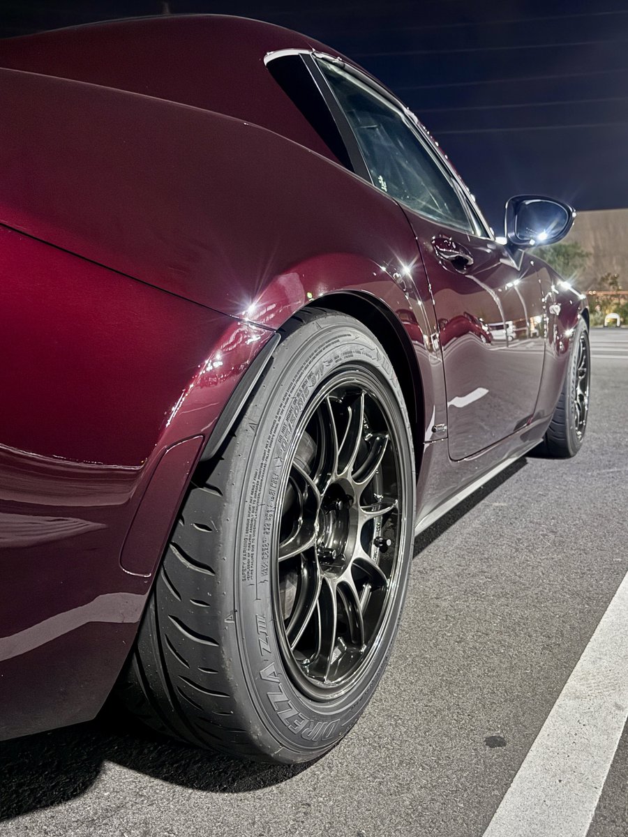 あなたのホイール教えて見た人もやる WedsSport TC105X 16×8.0J+35 RF