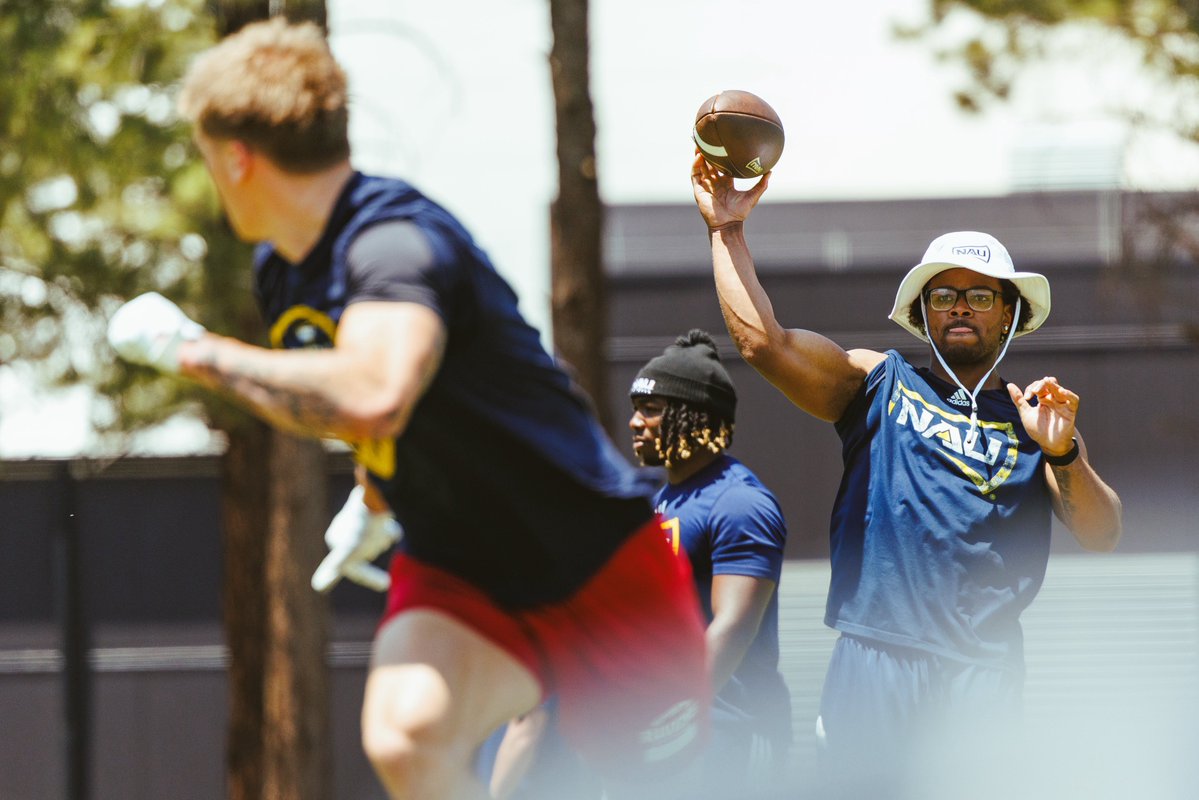 NAU_Football tweet picture