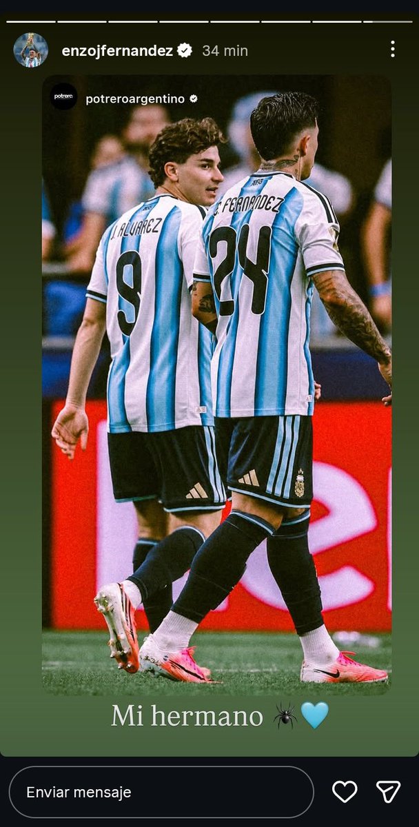 tortitanegraq's tweet photo. Chauuu tenes que cerrar el estadio, los putos hacen eso https://t.co/k6AbWuen1R