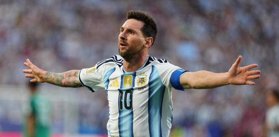 ecodeportivoLP's tweet photo. Otro show del más grande y @Argentina a los 16avos de final
#Argentina #Mundial #Messi #AFA
https://t.co/5UYk02qeCw
Auspician @AtalayaParador  y CMS productores de seguros https://t.co/LGjlyMJf2a