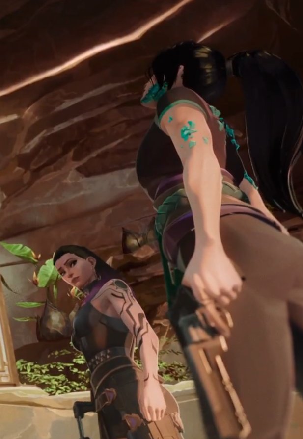 ViperYet's tweet photo. So what if Reyna’s face here is because after she got revived first, she got hopeful Sage felt the same for her, and repressing her feelings became harder, but then Sage started avoiding her, and now Reyna looks at her wishing she could be helping her more, holding her hand, hugging her. And she searches her eyes but Sage is always looking somewhere else, and Reyna can simply watch Sage go through pain and fear without being able to get closer.