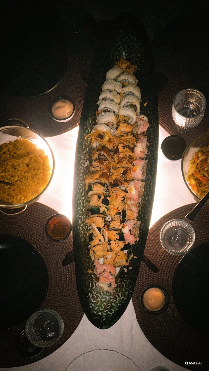 wllu_90's tweet photo. Sushi Date 🍣❣️ https://t.co/u0Wp7jMtO6