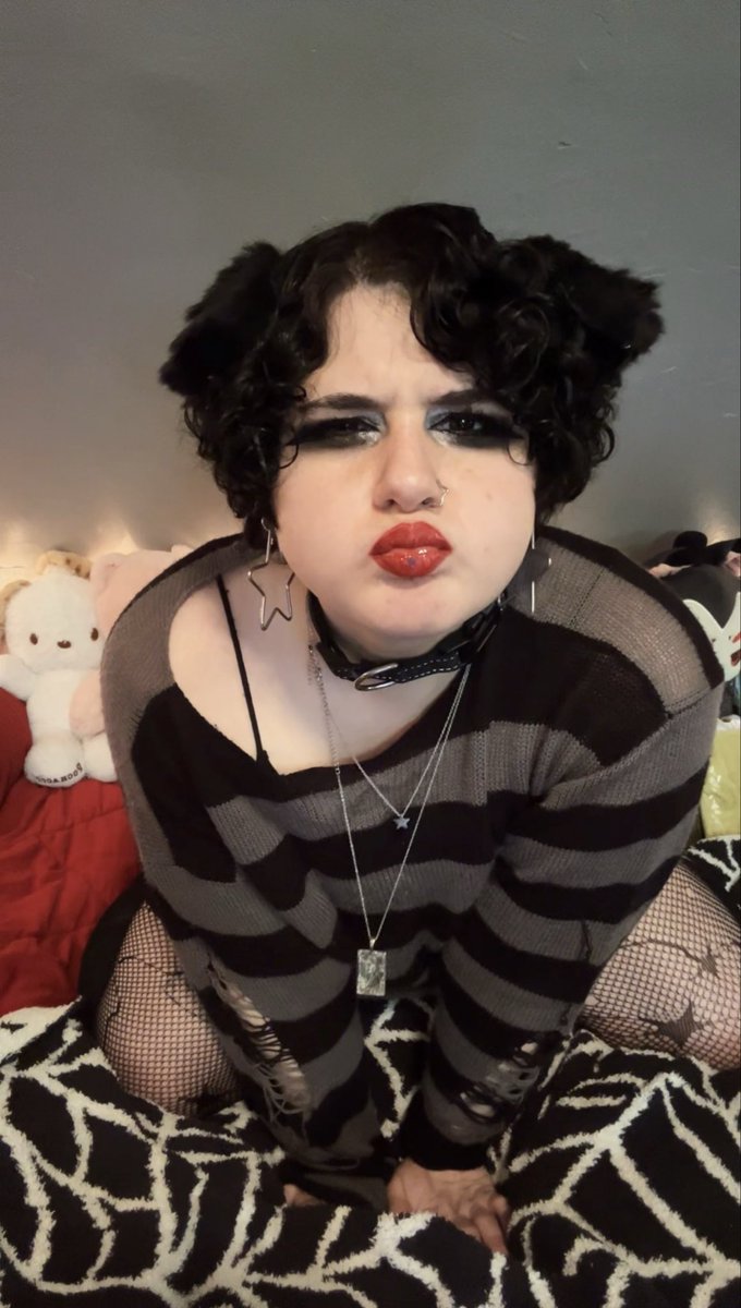 _sleepy_pup's tweet photo. 🐾Intro Post🐾

•Call me Lucy or Pup🐾

•Lesbian!!

•22 • They/Them 
•Nonbinary Puppy Thing ໒꒰ྀི ˶> ˕ <˶꒱ྀི১

•Sub/Pup/Little(?)

•Stray Pup🔓

•Always looking for moots!! Especially other pups!

#puppy #petplay #puppyplay #petre https://t.co/wTxFFP41AE