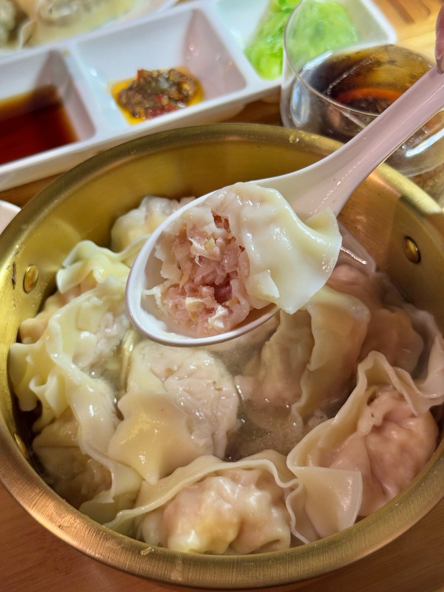 aiya71445178's tweet photo. Just had a 2am snack that tasted like comfort  Feeling all warm and soft inside tonight.， https://t.co/sPA5TCyz9C