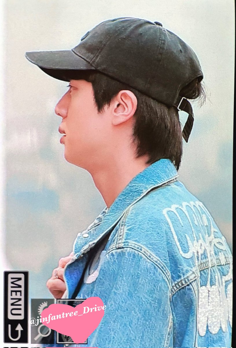 김석진담기 tweet media