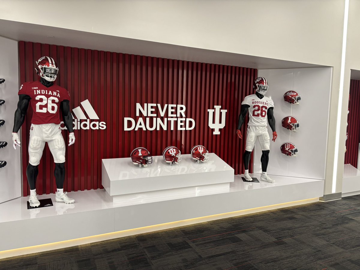 FloriansNaglins's tweet photo. Thank you to @Coach_Bostad and @IndianaFootball for an amazing camp and I am looking forward to getting back for a game this fall @MattPurdyOLC @OLMafia @EDGYTIM @EJFields09 @CoachBigPete @DeepDishFB @LemmingReport @TomLoy247 @GregSmithRivals https://t.co/N813sHseEE