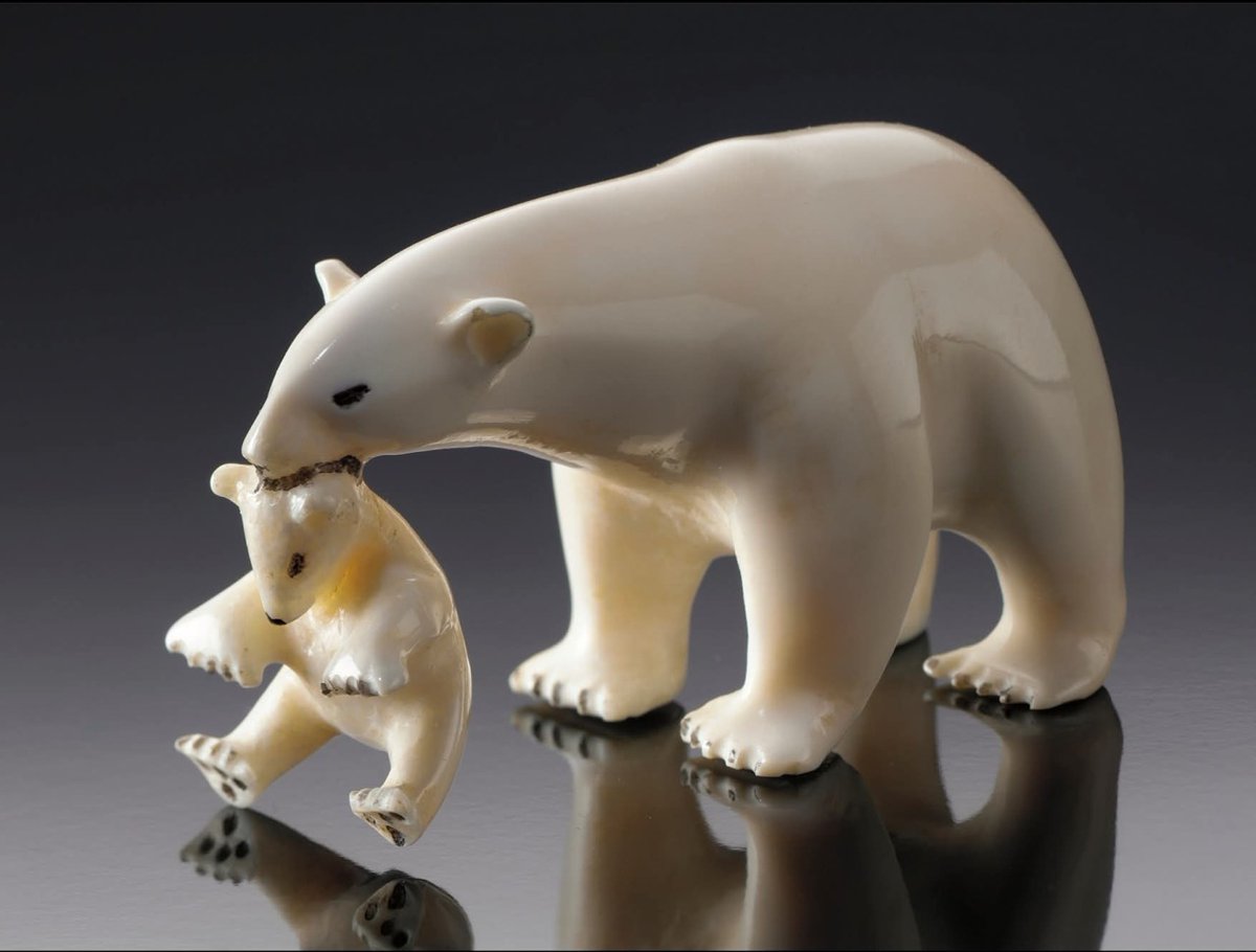 archaeologyart's tweet photo. Alexander Akeya (Aayanga) (Siberian Yupik, 1928-2011),

Figure of polar bear and cub, ca. 1975. Savoonga, St. Lawrence Island, Alaska. Sculpture: ivory and paint, 8.3 x 3.3 x 5 cm https://t.co/bzUzBwBC0O