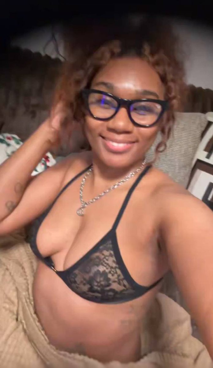 Ms__Pinkyp's tweet photo. They come for the massage… they stay for the way my fingers find every hidden tension🥵#DFWMassages #ForthWorth Tell me where I’m laying hands on https://t.co/FUEXaZoP9V
