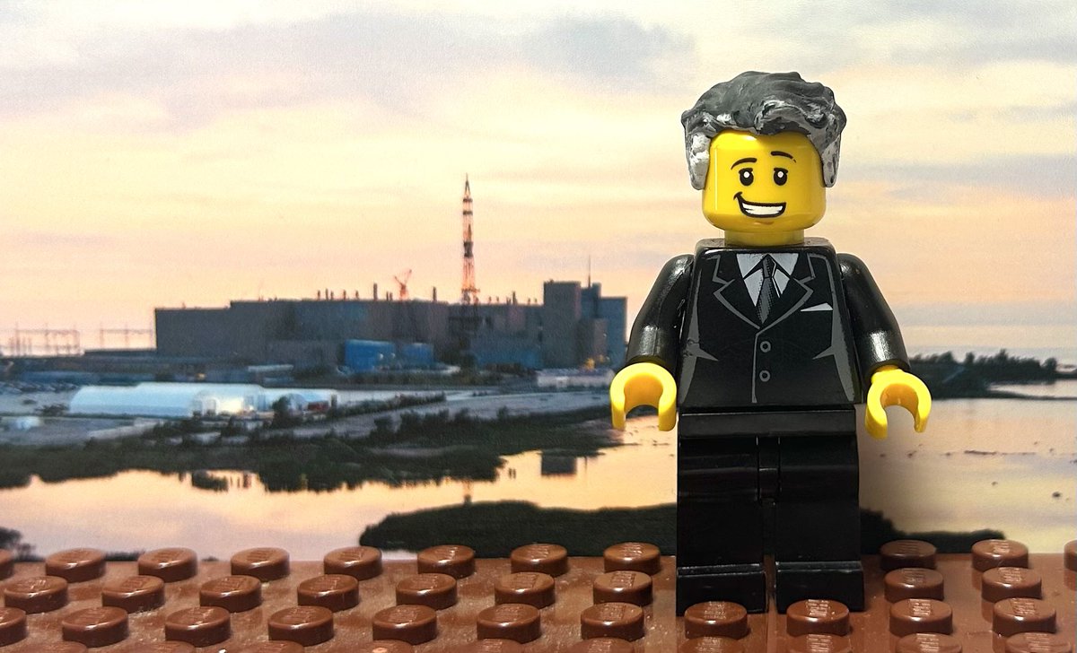 PoliLego's tweet photo. The Pearson Centre (@PearsonCentre) honours James Scongack (@JScongack), Chief Operating Officer and Executive Vice-President at Bruce Power (@Bruce_Power) &amp; Chair of the Pediatric Oncology Group of Ontario with its inaugural Catalyst for Change Leadership Award. #cdnpoli #onpoli https://t.co/dabIeR4VM1