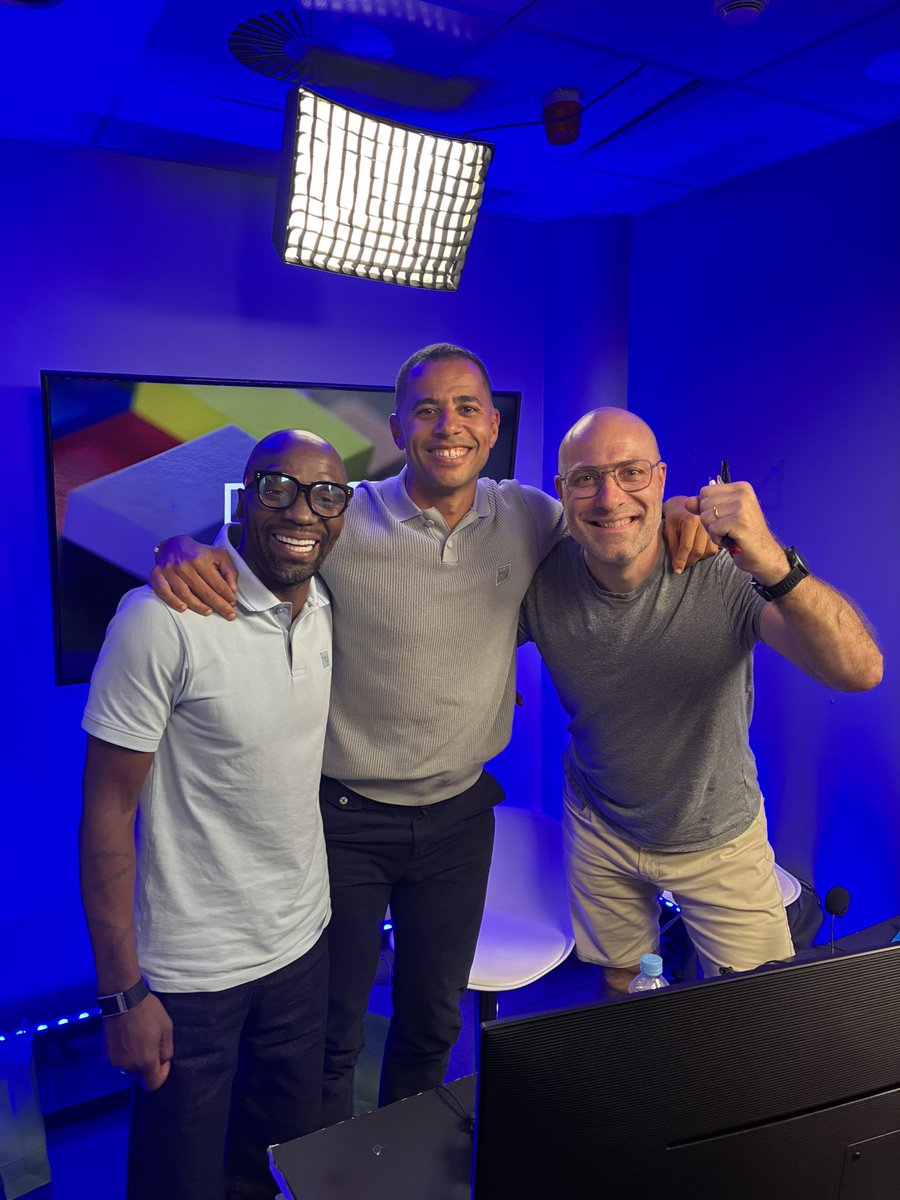 albertoowono's tweet photo. Un día que no olvidaremos ⚡️
@Miguel_An_Roman @ClaudeMakelele @CampoyJournal https://t.co/PHFEEP7bcC
