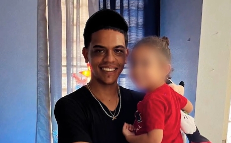 TelemundoTexas's tweet photo. Sus planes para pasar juntos el Día del Padre nunca se concretaron: hallaron a su hijo muerto de un disparo en la cabeza dentro de un carro, según autoridades. https://t.co/UhQQZnqMpF https://t.co/fsZeKhgF33