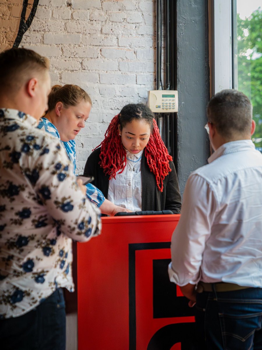 culinaryagents's tweet photo. JOB ALERT: #DC #CHINATOWN #PENNQUARTER - Chef Tim Ma is looking for an organized and responsible ASSISTANT GENERAL MANAGER to help oversee operations at Lucky Danger https://t.co/D1VgcWBinL https://t.co/wHAfDq6vRn