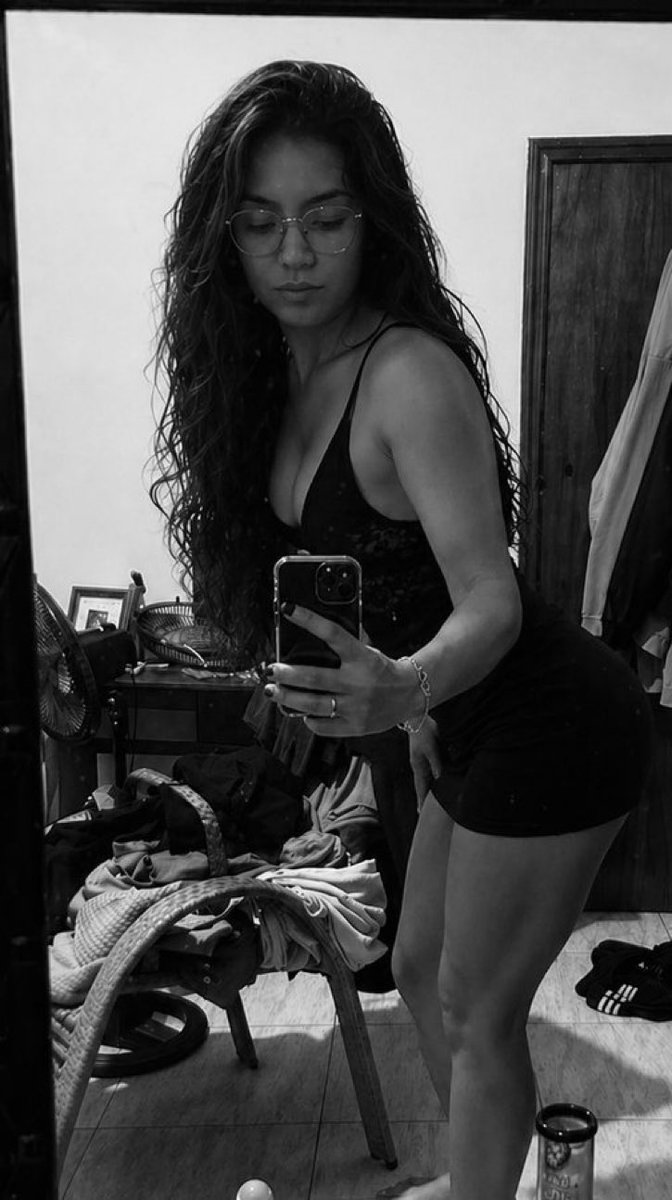 Mistress07Lizzy's tweet photo. RT if you want my girl cock 😍

#transgirl #tgirls #transgender #transwoman #gay #femboy #bigcock https://t.co/fe8UehwPCD