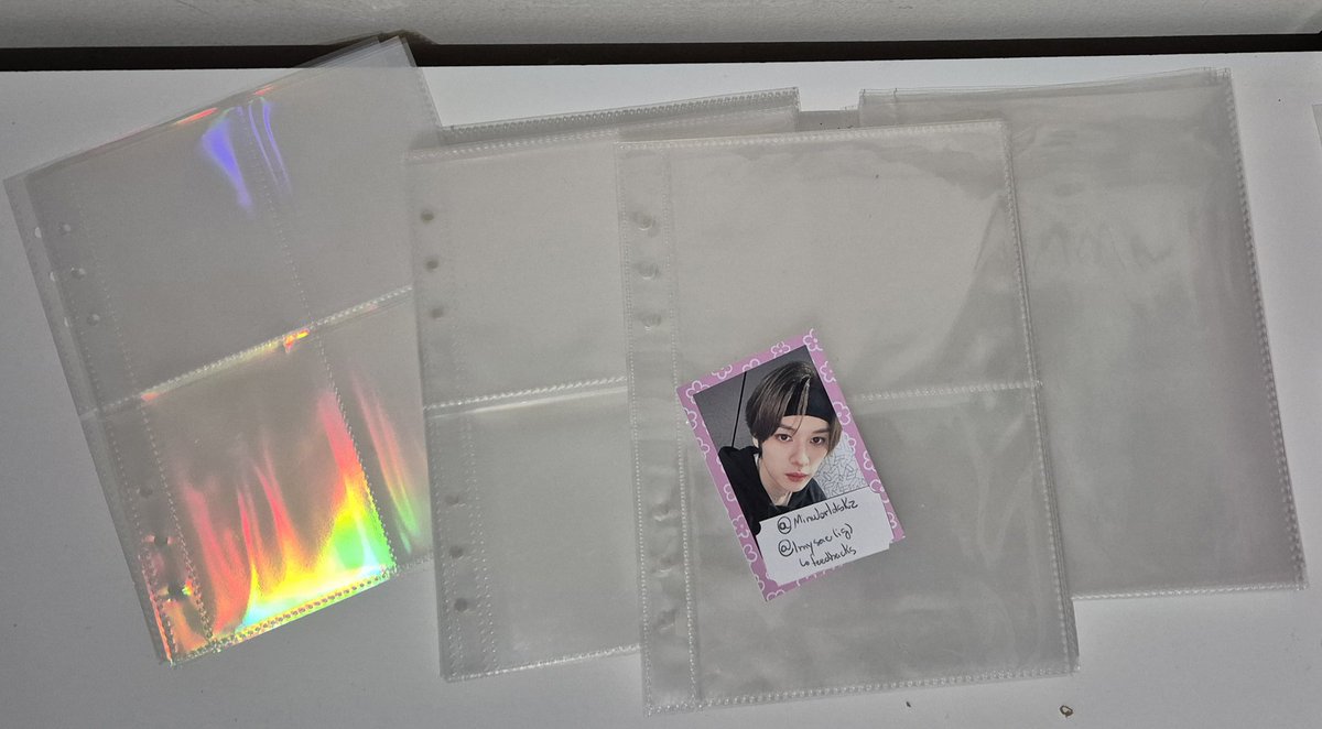 Minworldskz's tweet photo. VENDO/VENDA 
        ▪︎    Binder - 35,00 + frete
        ▪︎    Folhas A5 - 40,00 + frete
     - 5 folhas holo de 4 bolso, 9 de 2 bolsos, 20 de 4 bolsos e 9 de 1 bolso

- Vídeos e + info na dm
- Envio em até uma semana
- Feedbacks no ig lmysae https://t.co/m1NxhyMRIa