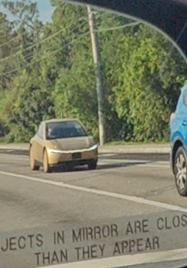 NatureBeeing's tweet photo. Spotted a CyberCab today, first time seeing one https://t.co/rYFdWb9Z8v