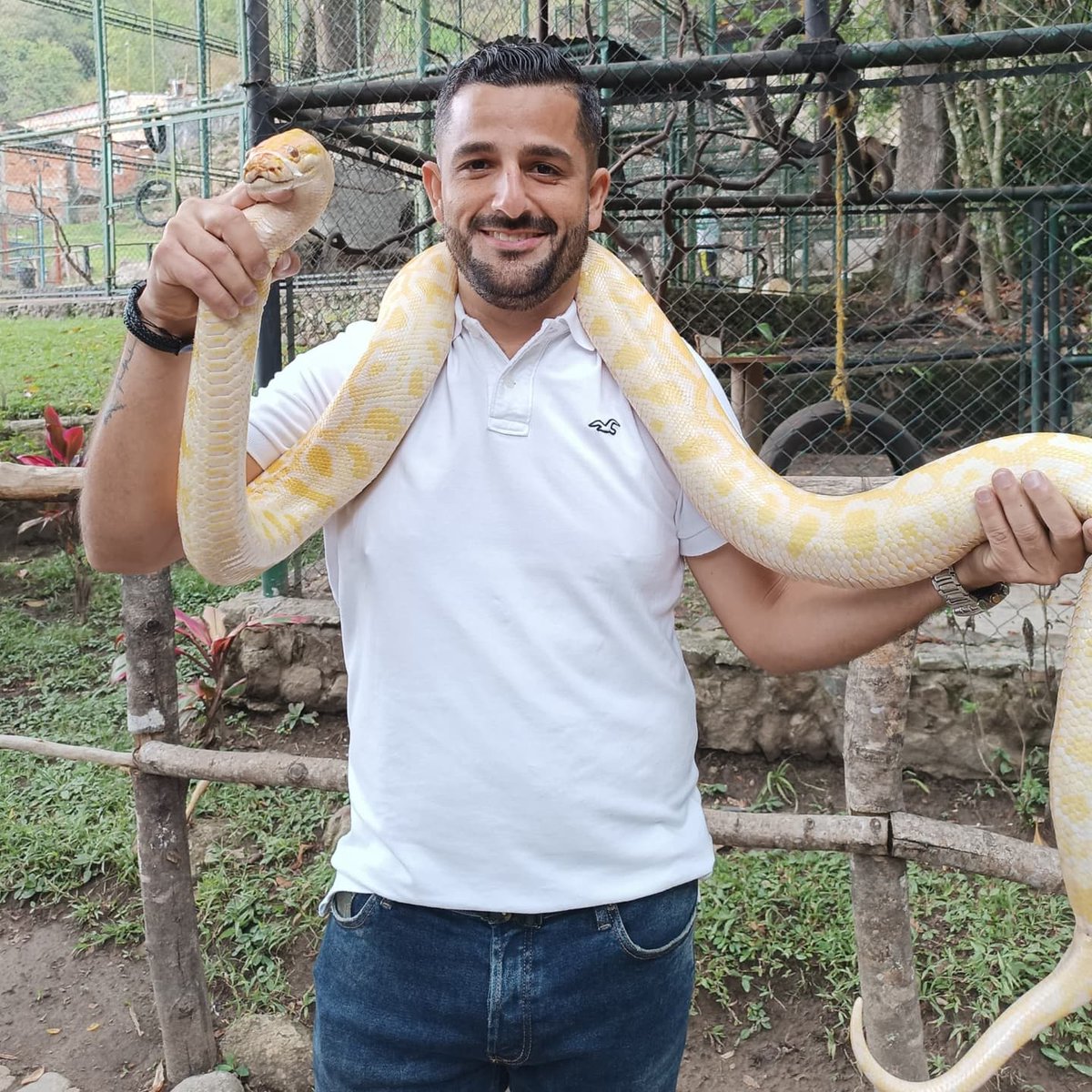 leninborrero's tweet photo. Vive la vida al límite cada vez que puedas. Nunca sabes cuando será el último día.… https://t.co/OGkhMS0bnT