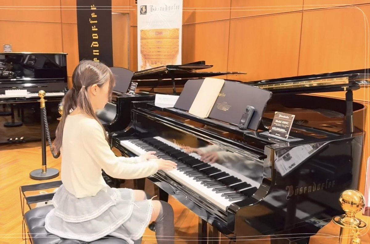 osoyo_haruki's tweet photo. 小雨さん 〜運命の🎹探し〜

いくらAIが進歩しても
私が埋めたタイムカプセルの場所は分かりません…😏

🎹の進歩も凄いらしく誰が弾いても
コンサートホールの様に聞こえたり…

#ピアニスト小雨 さんが探している🎹は
彼女にしか表現できない音を奏でる相棒🍀

▶️https://t.co/WdkYQwBzhM https://t.co/XEPYivlZvg