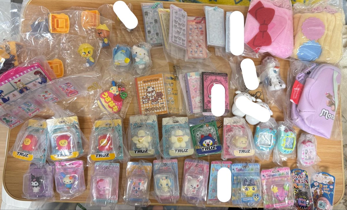 hasahi_0820's tweet photo. ガチャガチャ 交換

譲 画像1〜3

求 買取 or 3枚目〜以降 異種ガチャ
青枠→ほぼ即決

レート考慮お願いします。縮めての交換優先
画像にないめじるしやガチャ検討します
お気軽にお声掛けください
 #めじるしアクセサリー交換 #ガチャガチャ交換 https://t.co/ONPi3Sd6dA