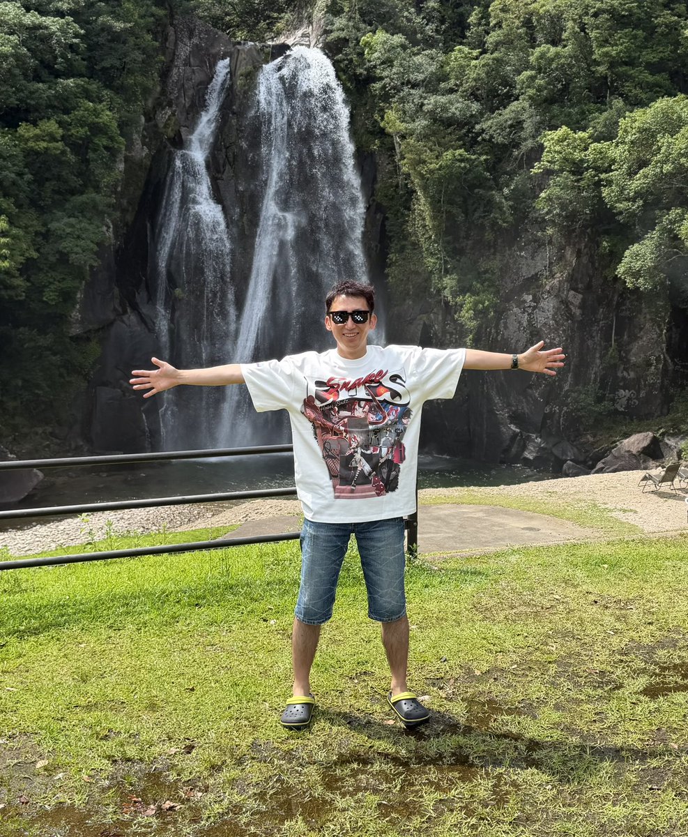 PENGiNist's tweet photo. SNAKE EYES T-shirt’s gone wild!! its super cool!!!! 
thx @yoimTron niki!

#SnakeEyes #hakosbaelz https://t.co/ZHZELTJJ5H