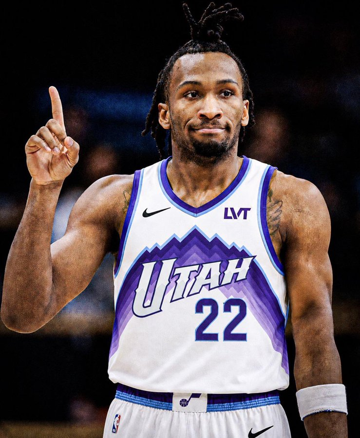 chase_weight's tweet photo. AJ now -750 to go #1 on fanduel... https://t.co/saxLXnDAM6