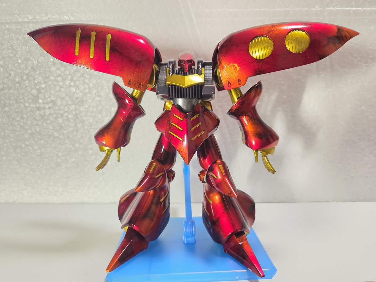 urama6248's tweet photo. キュベレイMk-2 プル、プルツー仕様天然石風塗装完成しました。
サフ合わせて8回塗り重ねてます。その分、奥行がある感じになったんじゃないかなと思います。
 #ガンプラ https://t.co/RGWDlfzfBD