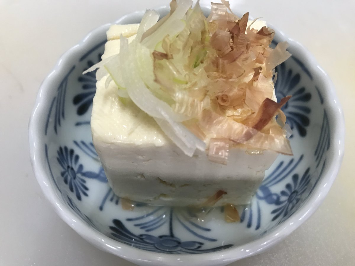 taniya_suzaka's tweet photo. おはようございます須坂市の生そば 谷屋です☺️
今日も暑くなりそうです🥵水分補給を心がけましょう💦

ランチのお蕎麦は冷・温選べます🙇

本日の日替わりランチ
・鶏ササミかつ
・冷奴
・お蕎麦(ミニサイズ)
・ご飯
・お新香

#信州 
#須坂市 
#生そば 
#谷屋 https://t.co/6o70FIG9OE