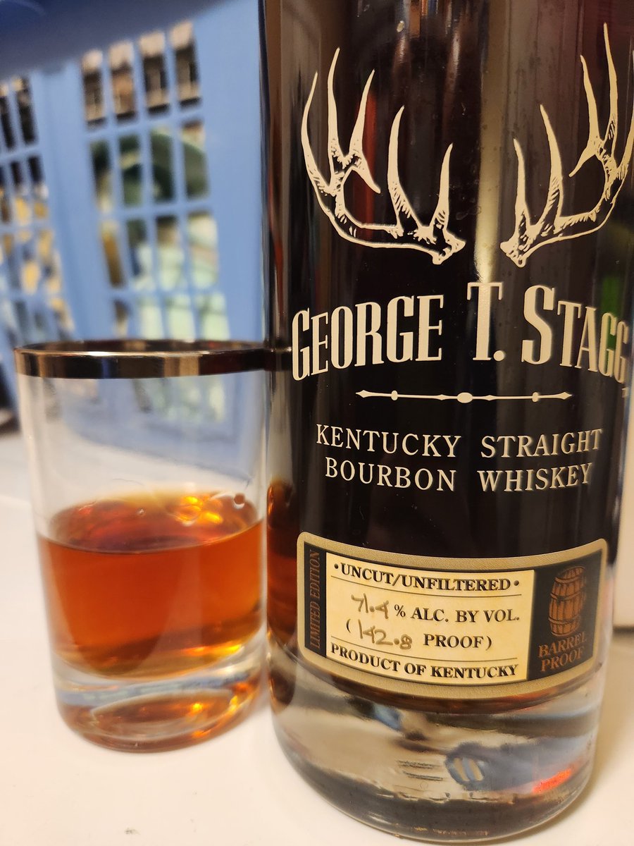 BDub062286's tweet photo. An EPIC birthday pour, provided by my brother. As of tonight the single best glass of bourbon i have ever had #BDayShenanigans #Stagg #DubLife https://t.co/zAEIPaOY8J