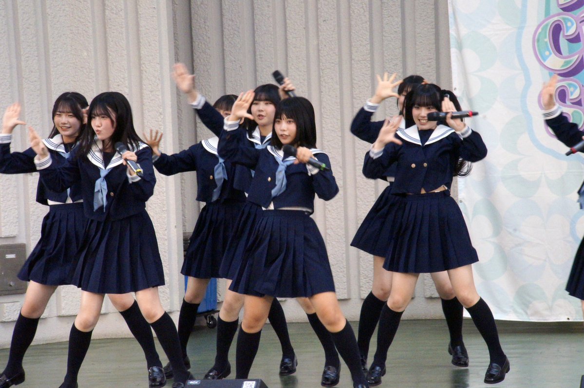 puu3_dayo's tweet photo. IDOL SODA Stream!! In UENO
6月13日 (土) 上野野外ステージ

制服アイドルプロジェクト 

あいこ(赤) 
笹かまゆ(黄色)
海老あゆり(ピンク)
うた(オレンジ)
千田彩音(青)
れのん(紫)
まひな(水色)
小堀凜心(黄緑)

@seifuku_idol 
#せいちゅん #渡辺高等学院 https://t.co/HOzrBSbpk0