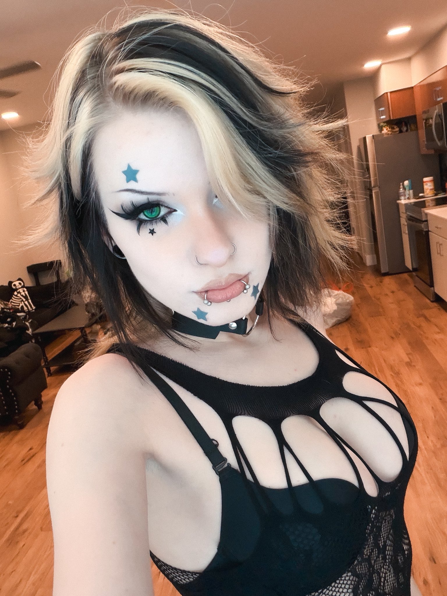 1 pic. You’re gonna do as I say https://t.co/NhuSrgdJAD