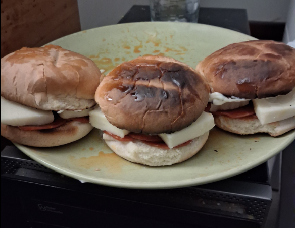 Lordoomer's tweet photo. In Re Zero Subaru's mom mentioned mayonnaise so I just had to make sandwiches 🥪 with some in them! It's taking a while to watch this episode. Itadakimasu!
#food #cooking #FoodMood https://t.co/gcCv1JVG9V