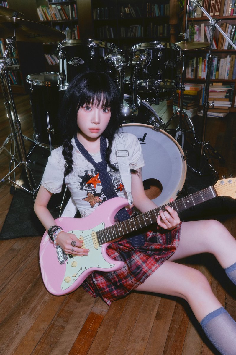 HAENA_offcl's tweet photo. 해나 (HAENA) Digital Single
'틀린 답만 골라' Concept Photo #4 

🎸 2026.06.29 12PM (KST)

#해나 #HAENA
#틀린답만골라 https://t.co/2IJ8aGk8Gb