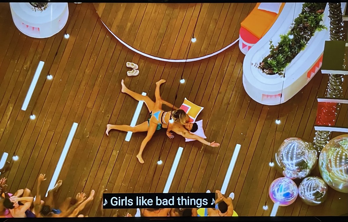 _BootySensei's tweet photo. Kenzie pissing me off https://t.co/kHKSf58vPe