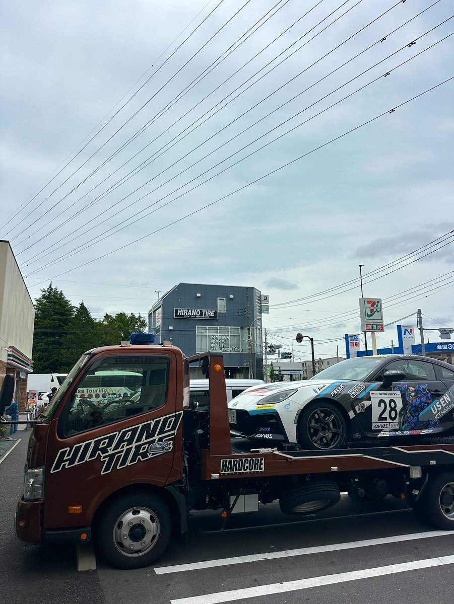 FELIX_28_Racing's tweet photo. 本日より岡山国際サーキットへ移動です🚗💨

安全運転で向かいます🫡

今回も平野タイヤ様より積載車お借り致しました✨
いつもありがとうございます🙇🏻‍♂️

#GR86BRZCUP #FELIXMS #ヒラノタイヤ https://t.co/X6s5ajz2zE