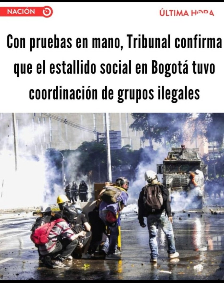 ArianaAladin's tweet photo. @SALVARANM @DIJINPolicia Recuerden que no son "primera línea", son criminales guerrilleros vestidos de civil tratando de robar armas.Son de la misma calaña de los encapuchados de las universidades públicas.¿Estarán planeando otra asonada orquestada por perdedores de elección presidencial? https://t.co/169qXDRsX1