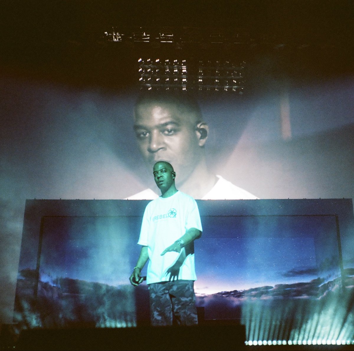 pricetag337's tweet photo. @KiDCuDi shot on 35mm film❗️Still thinking about the MSG show. https://t.co/XL5xRBvZCI