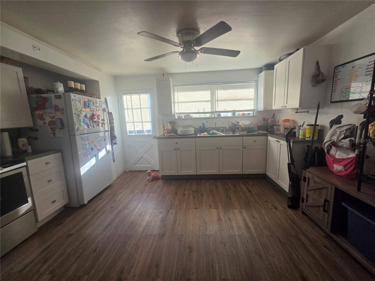 Hernandolender's tweet photo. 13913 BERKOWITZ AVE, Hudson, FL 34667 just hit the market!
Take a look at this awesome space: https://t.co/6xZuGumWta https://t.co/MnRyZdxtci