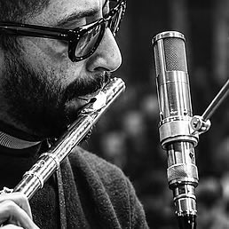 Jazz_Showcase's tweet photo. 鎌倉「Jazzの泉」オープンしています
今日6/23は米国のバリトン•アルトサックス/フルート奏者サヒブ•シハブの誕生日(1925年生1989年没)

👇は’65録音,北欧のビッグバンドとのセッション作
サヒブの個性あるバリサク/フルートのソロと欧州メンバーとの重厚なアンサンブルが見事に調和した鮮烈な印象‼️ https://t.co/QuqgLI3TCq