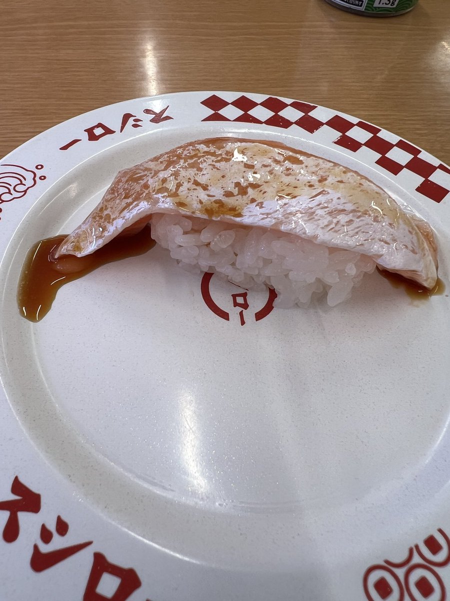 tadan_potaku's tweet photo. サーモンと鰻とろとろで巻き寿司は口いっぱいに広がるネタ達で満足感高かった今回のフェア https://t.co/lVdKT0zIf2